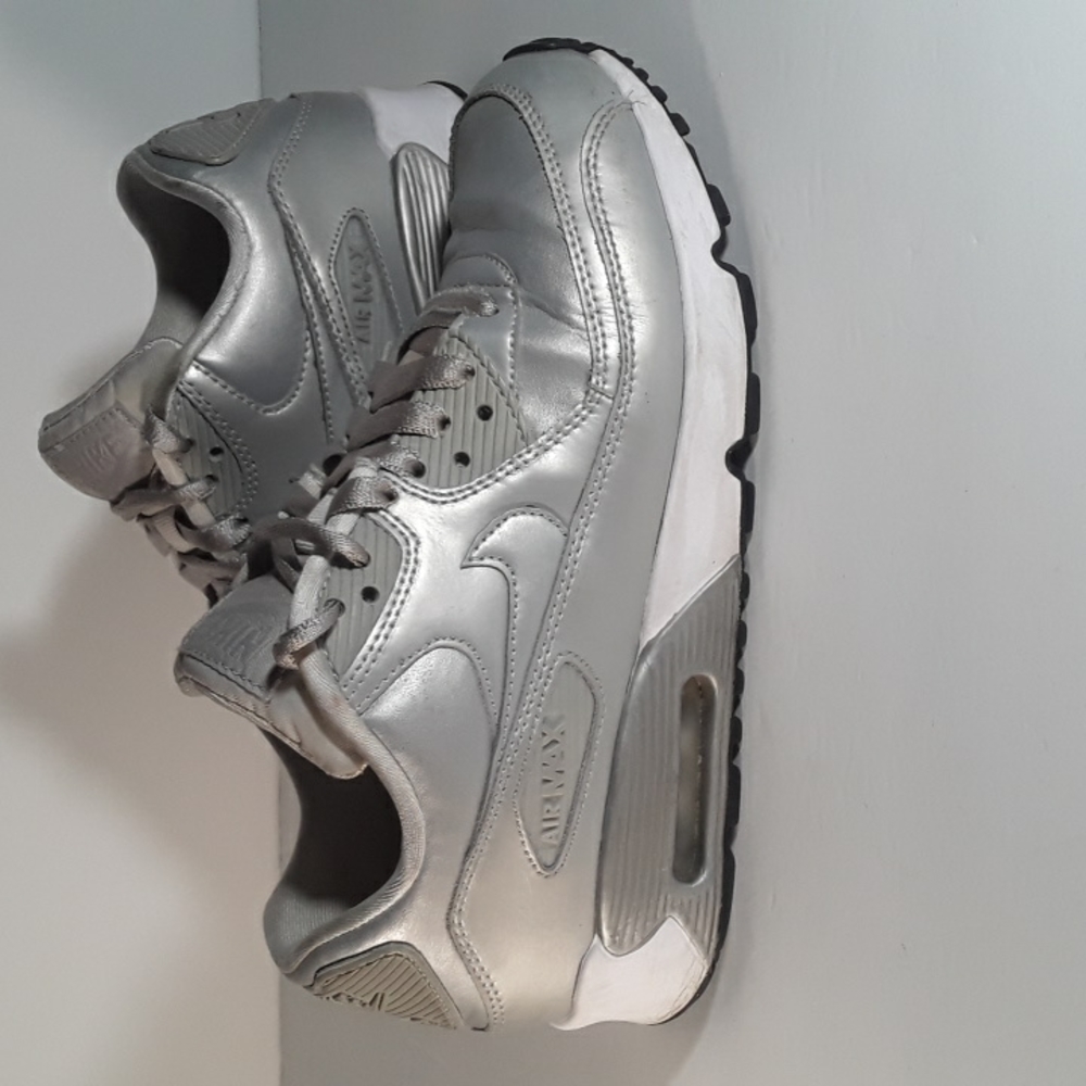 Air Max 90 Metallic Silver Womens Size 8